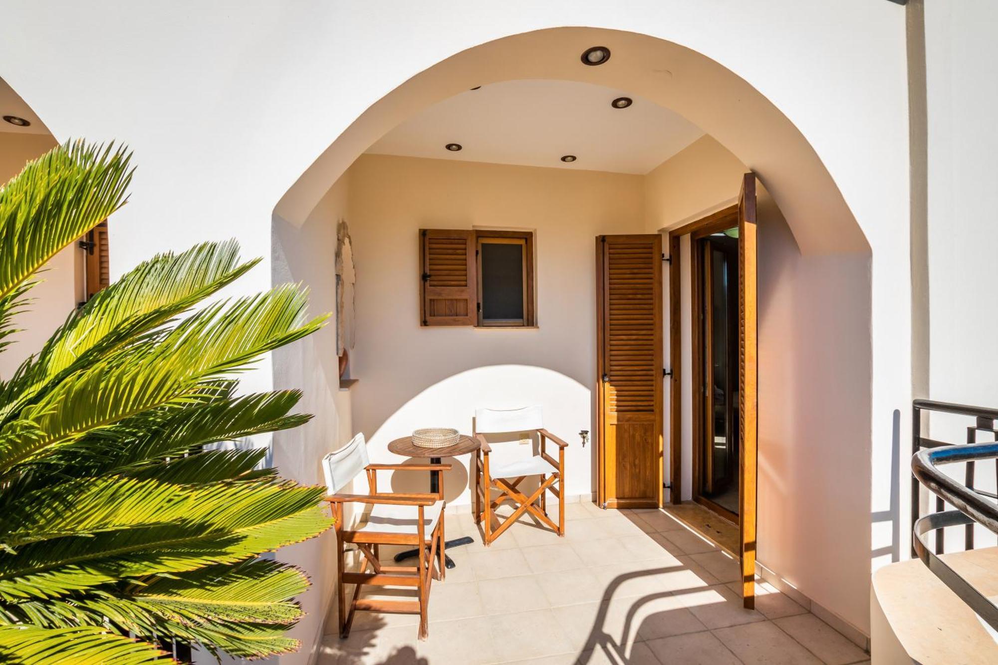 Petra Studios Карпатос Экстерьер фото